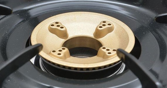 Bếp gas Rinnai RV-577BK có đầu đốt được làm bằng đồng thau